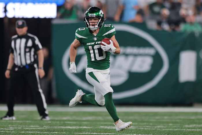 Jets WR Braxton Berrios running with the football